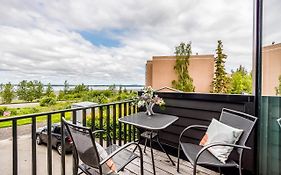 Bayfront Bliss